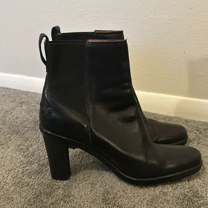 Women’s Black heels
